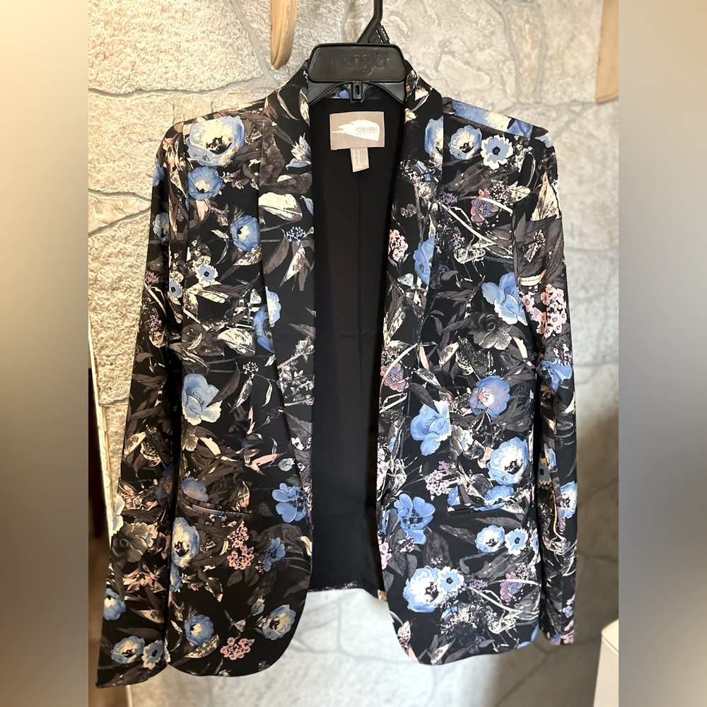 Soft colorful Blazer Forever 21